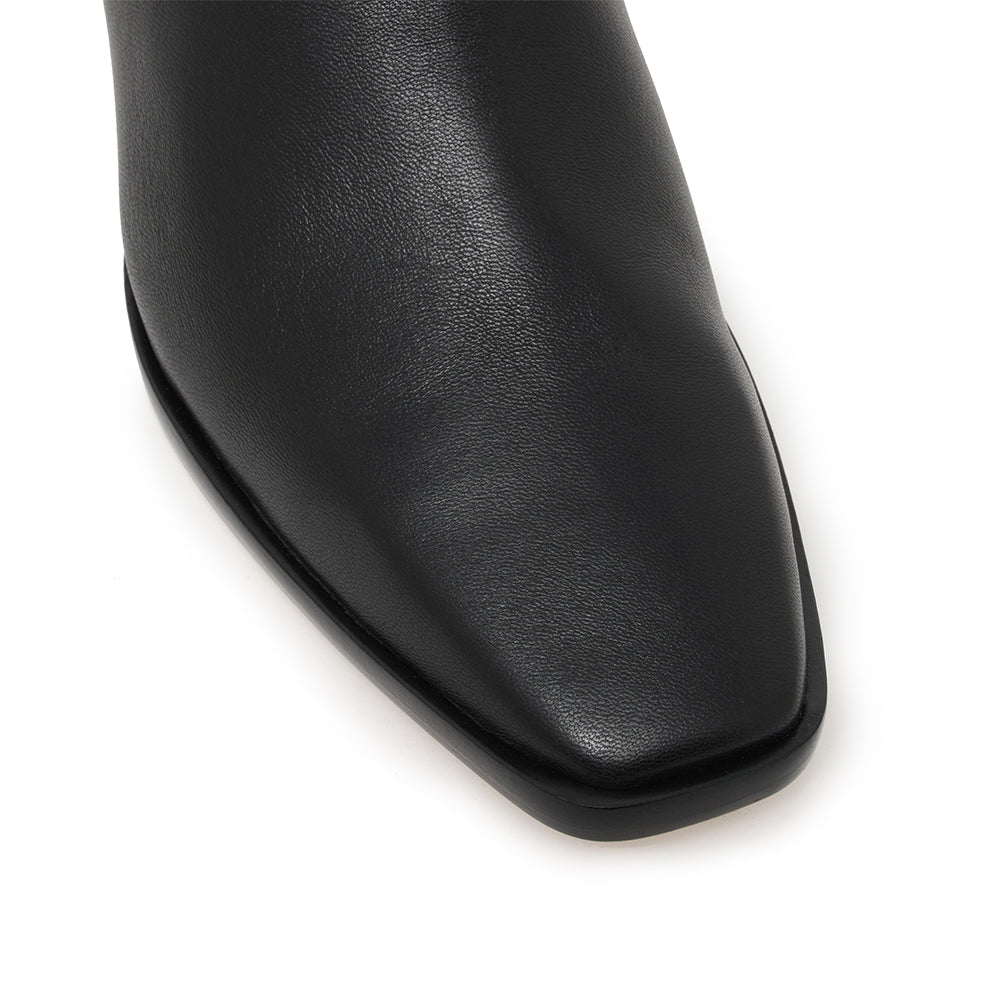 Jolene Slip On Mule in Black Leather – DANIELLA SHEVEL