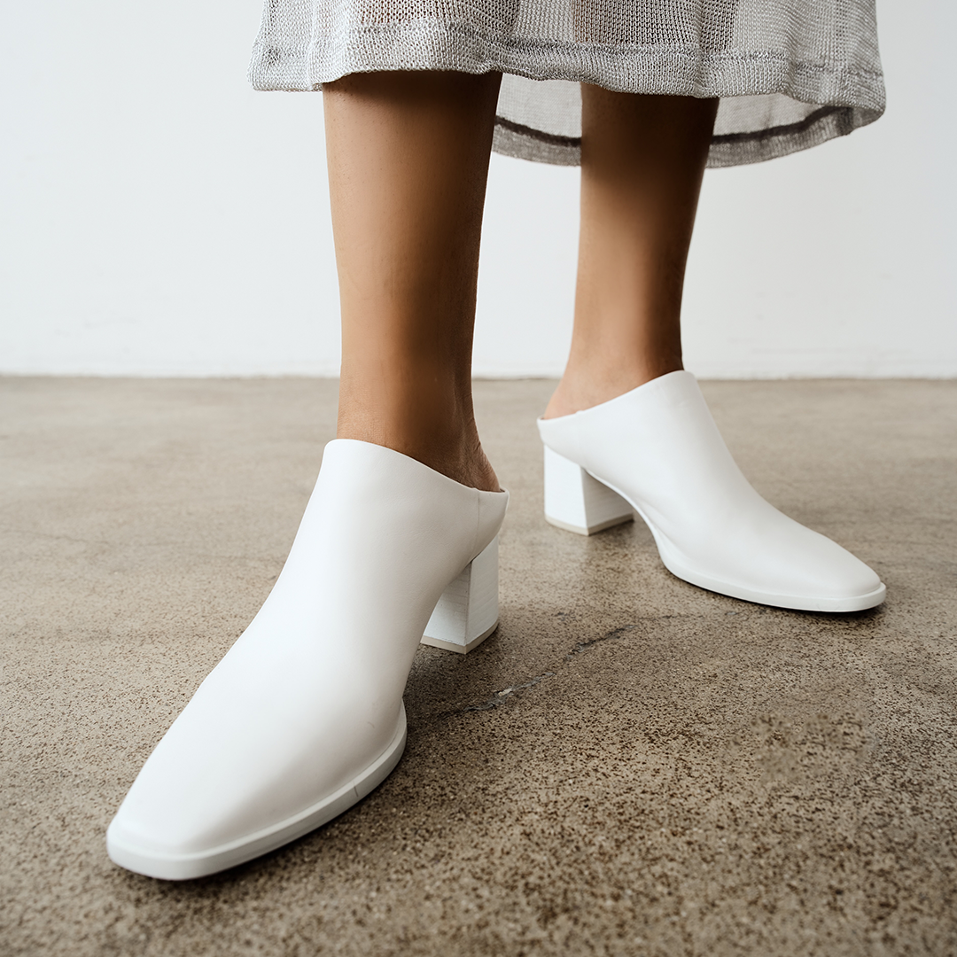 Jolene Slip On Mule in White Leather – DANIELLA SHEVEL